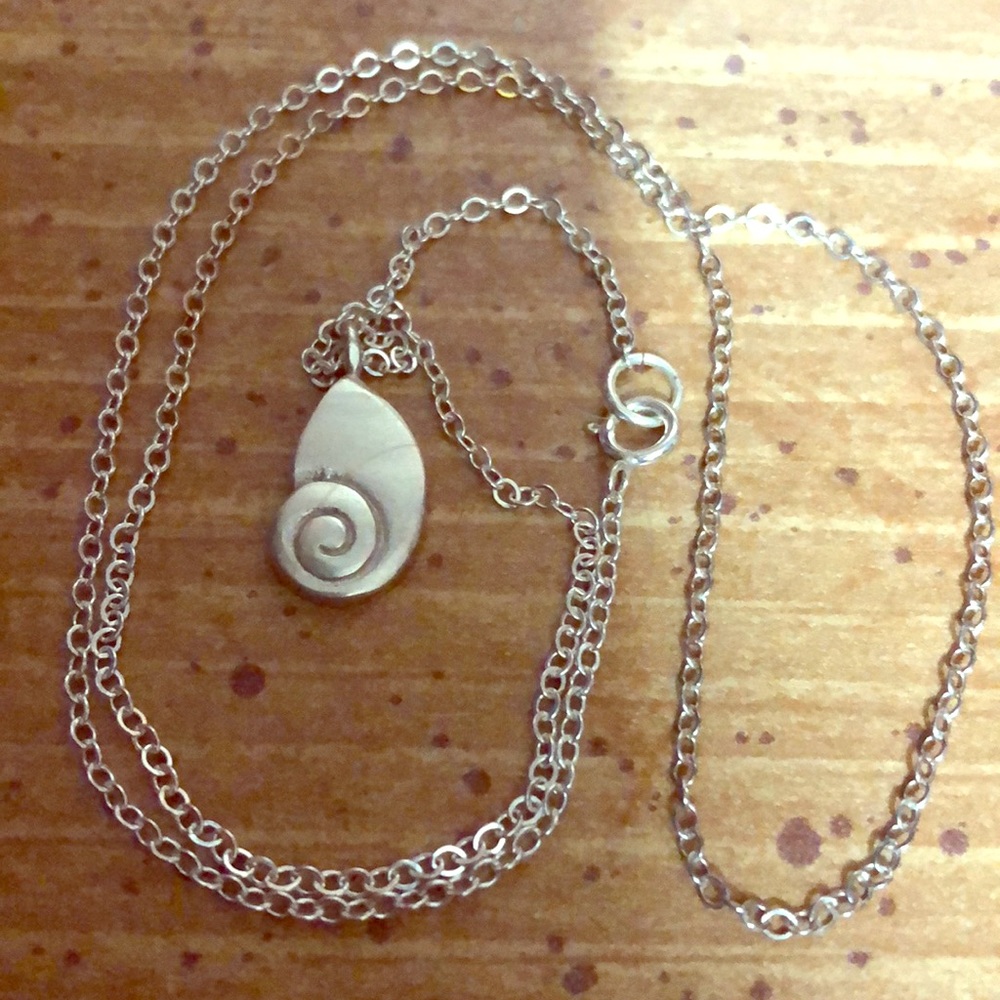 Seashell silver necklace
